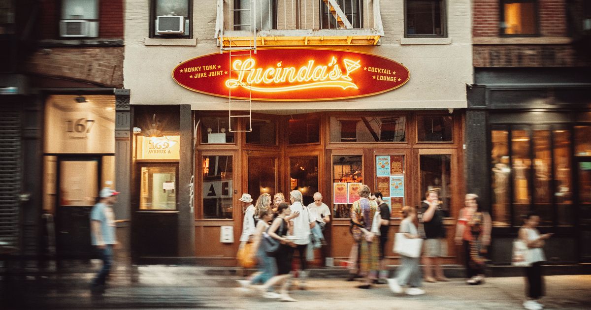 Lucinda Williams Opens Her East Village Honky-Tonk Bar