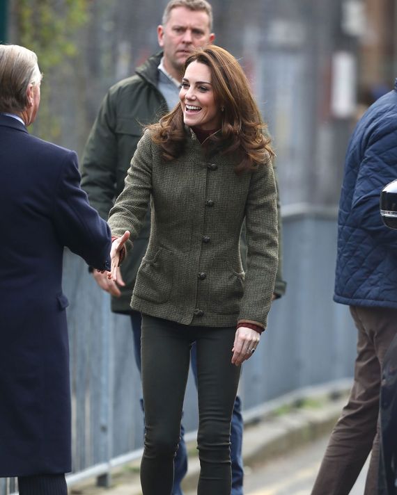 Behold, Kate Middleton Making Pizza With Kids at Garden