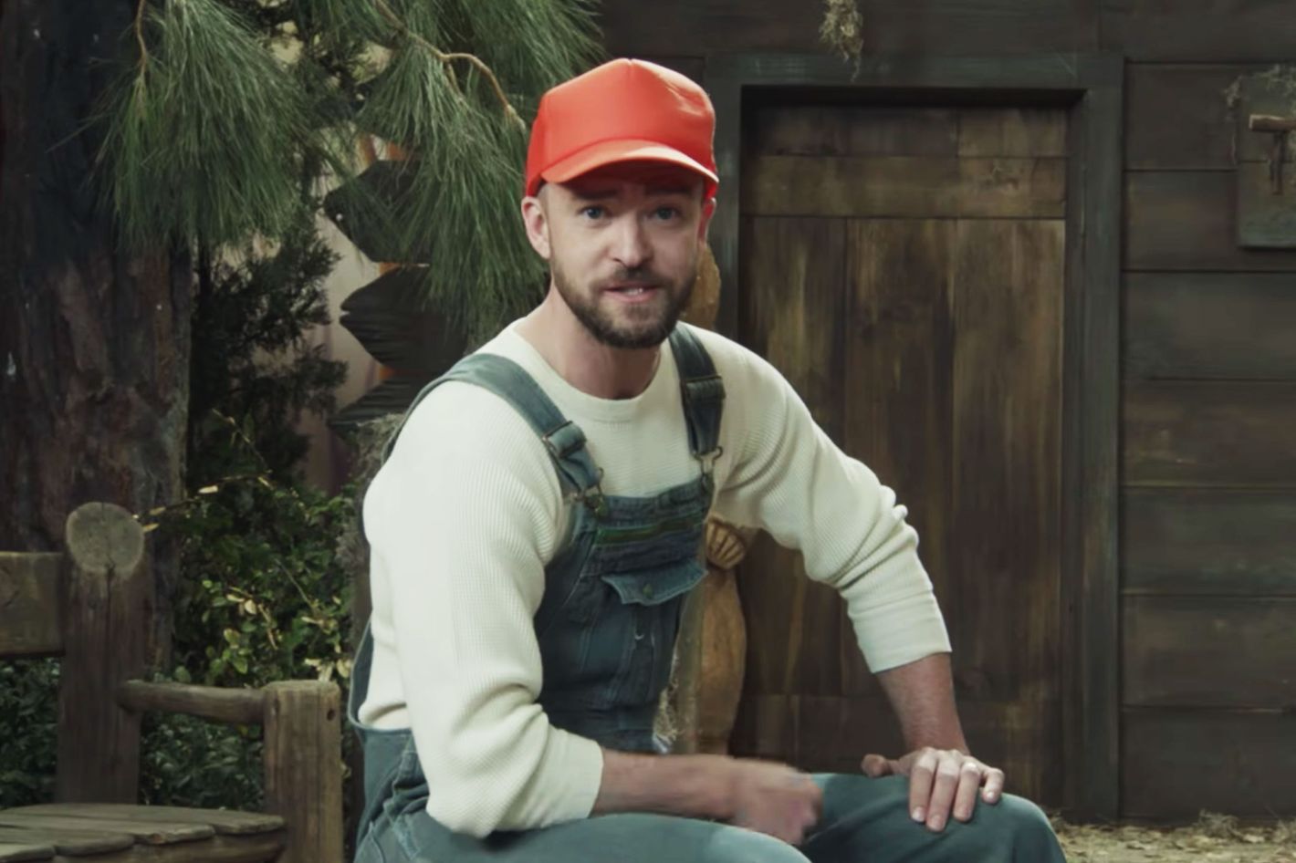 Justin Timberlake Still Refuses to Dress His Age