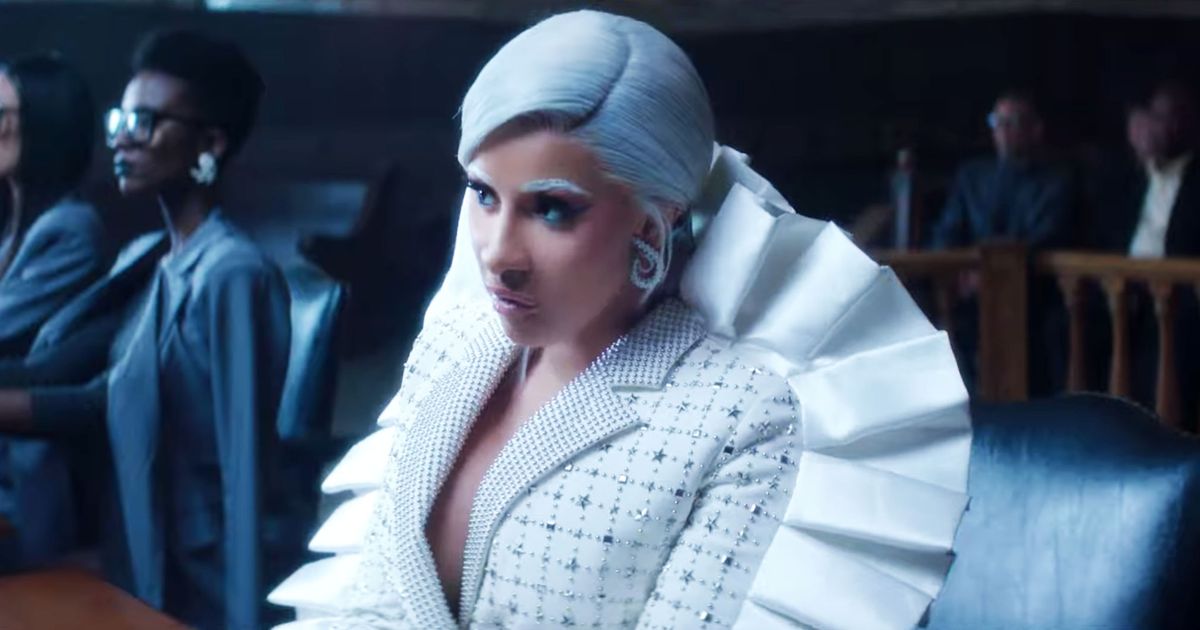 Cardi Bはこれ以上必要ありませんプレス、しかし、あなたが彼女の新しいミュージックビデオを見たなら、彼女はそれを望んでいます