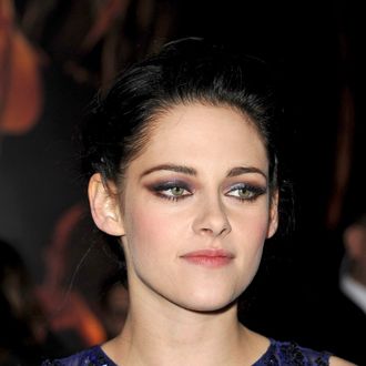 Actress Kristen Stewart arrives at the premiere of Summit Entertainment's 