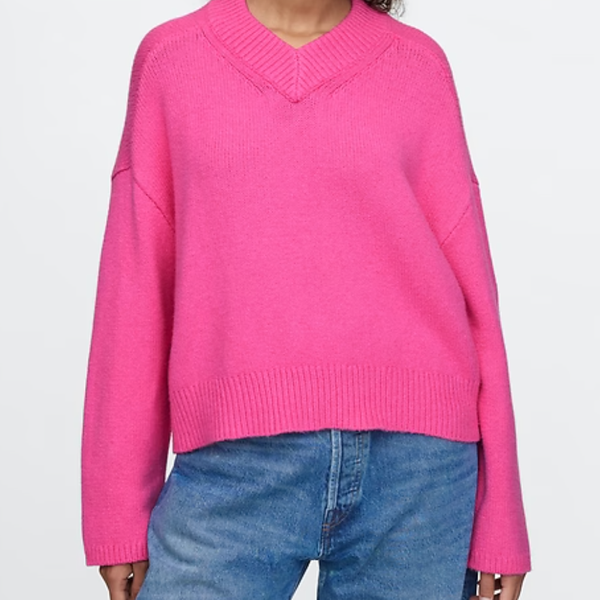 Gap CashSoft Cropped High V-Neck Sweater