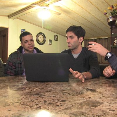 In the season three premiere, hosts Nev and Max help Craig and his sister, Miriah, to uncover the truth about Zoe
