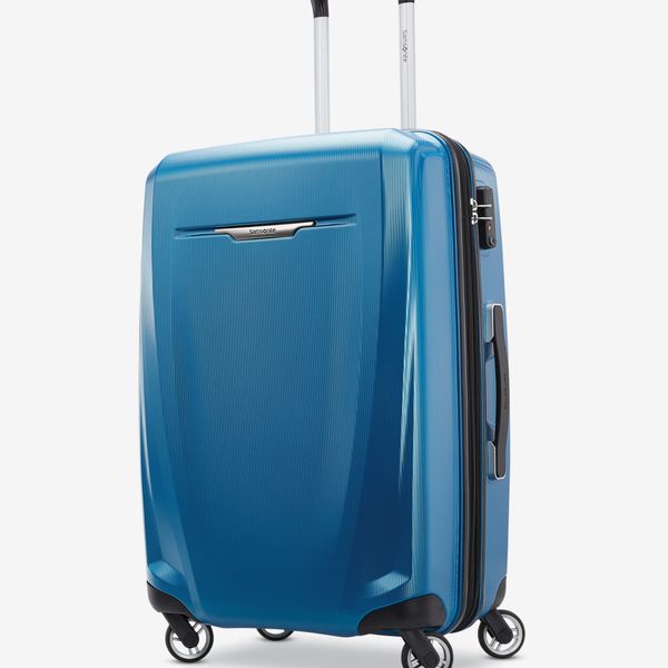 Samsonite Winfield 3 DLX Medium Spinner Hardside Luggage