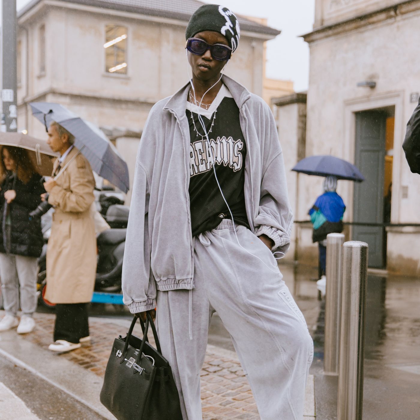 fashion in my eyes: Street Chic: outside Gucci