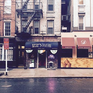 The Absolute Best Dive Bars in NYC