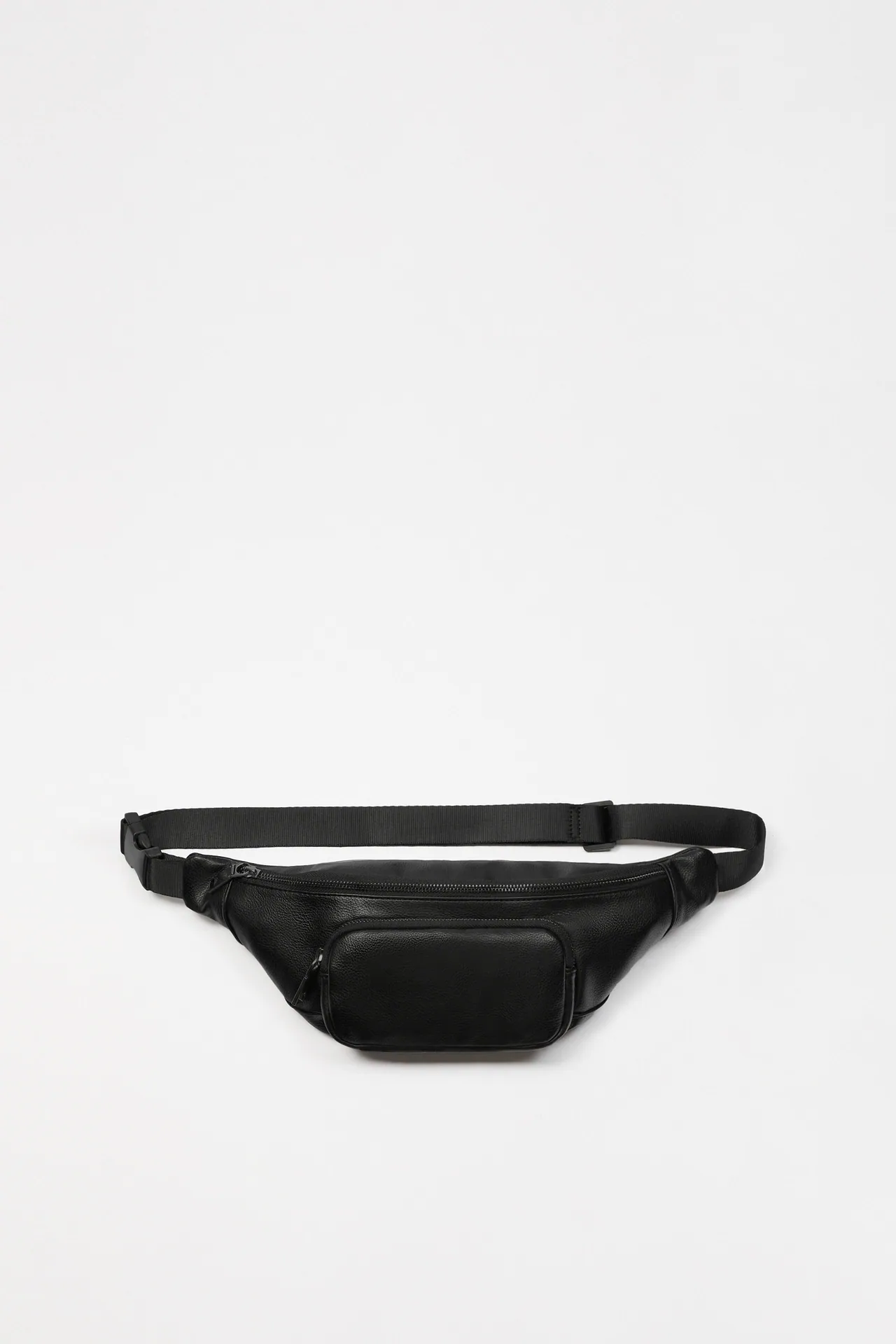 Sale > small black fanny pack > in stock