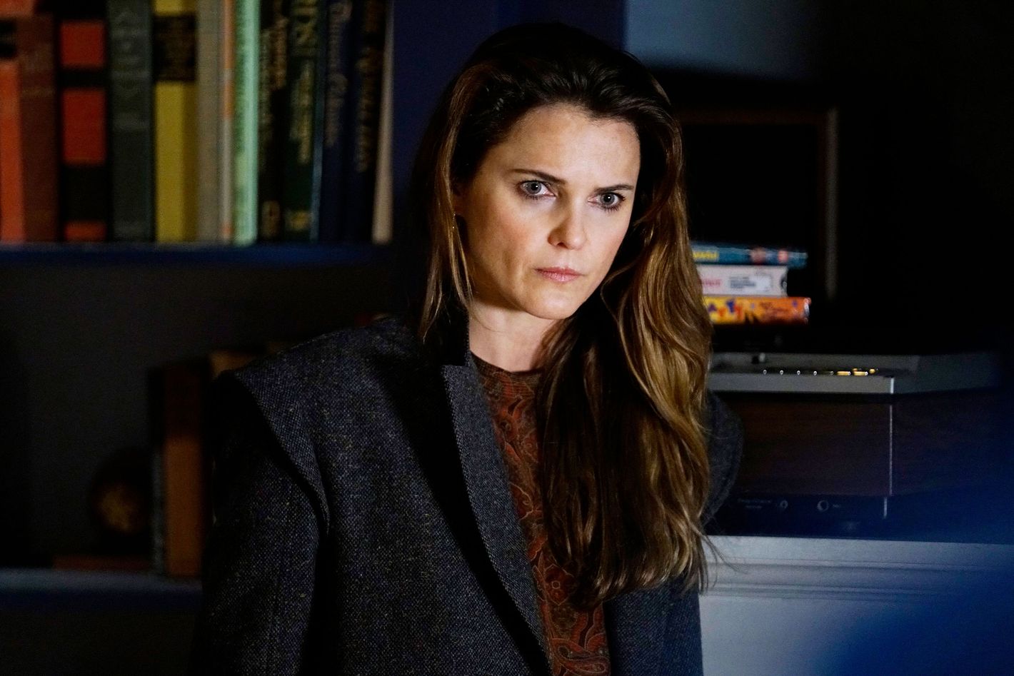 What's Keri Russell hiding under that giant coat?