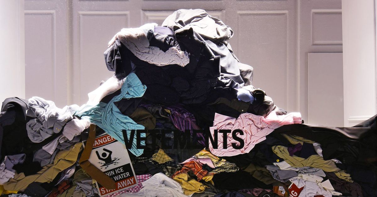 SAKS FIFTH AVENUE Solid Garment Bag – Finds Clothing