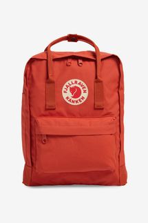 FJÄLLRÄVEN Kånken Water Resistant Backpack