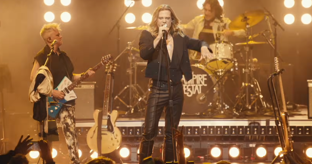 The Vampire Lestat Is Undead in Concert
