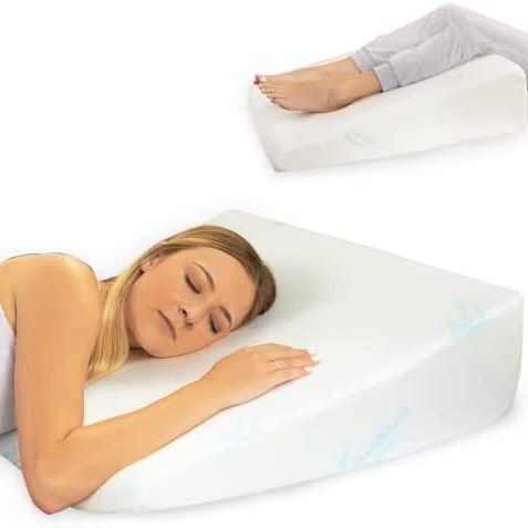 Xtreme Comforts 7-Inch Memory-Foam Wedge Bed Pillow