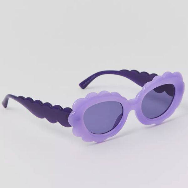 Urban Outfitters Lucie Scalloped Cat-Eye Sunglasses