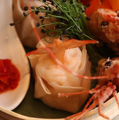 Har Gow：夏威夷国王大虾，辣椒酱。