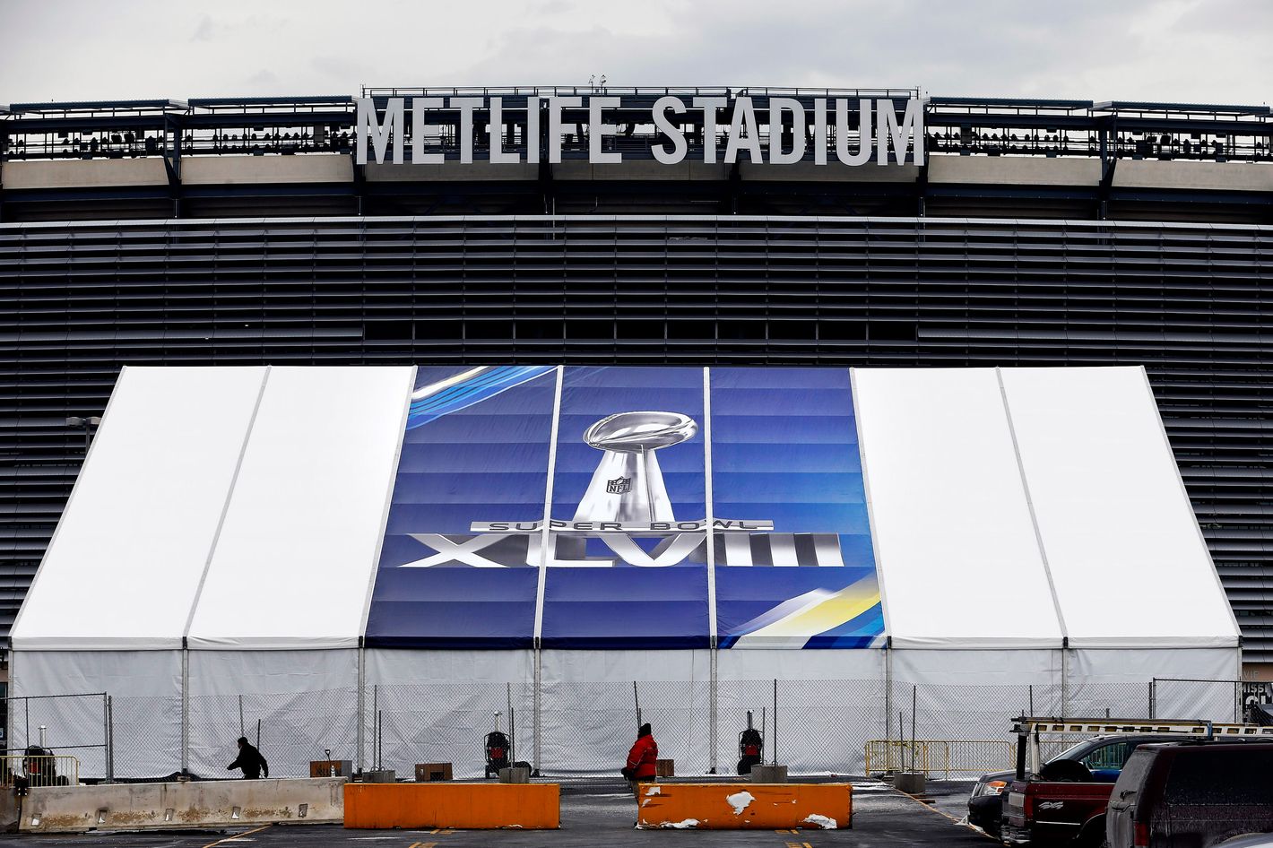 New York Giants fans pack MetLife Stadium for New Jersey Superbowl rally 