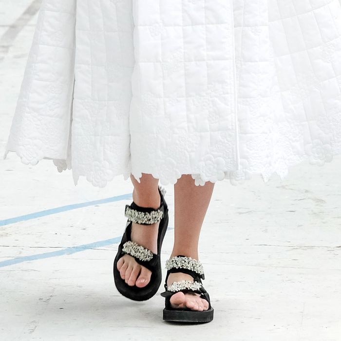 teva style sandal