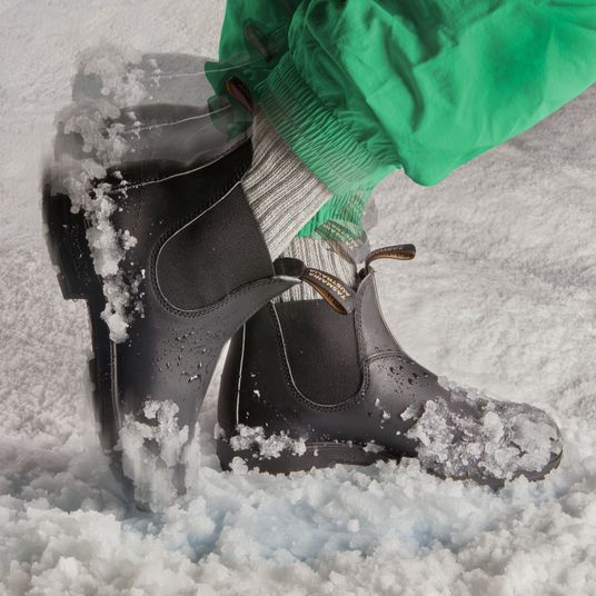 strategist snow boots