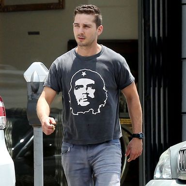 Every dude's gotta have his Che shirt. La Revolución!