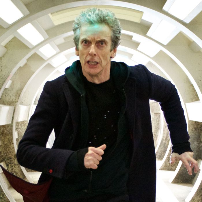 Doctor Who S9 Ep3 Under The Lake
