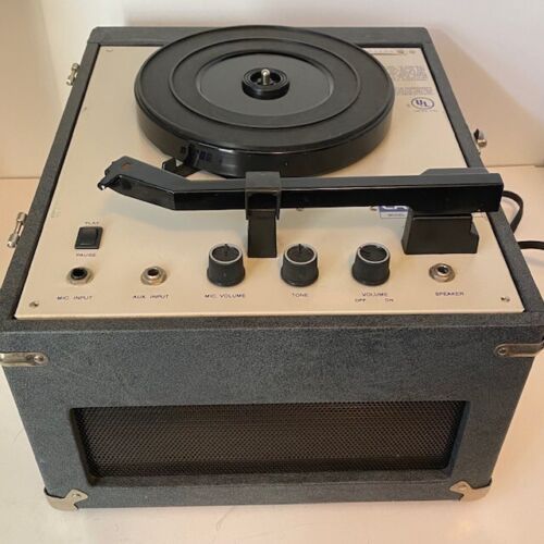 CALIFONE store Phonograph 1010AV Record Player