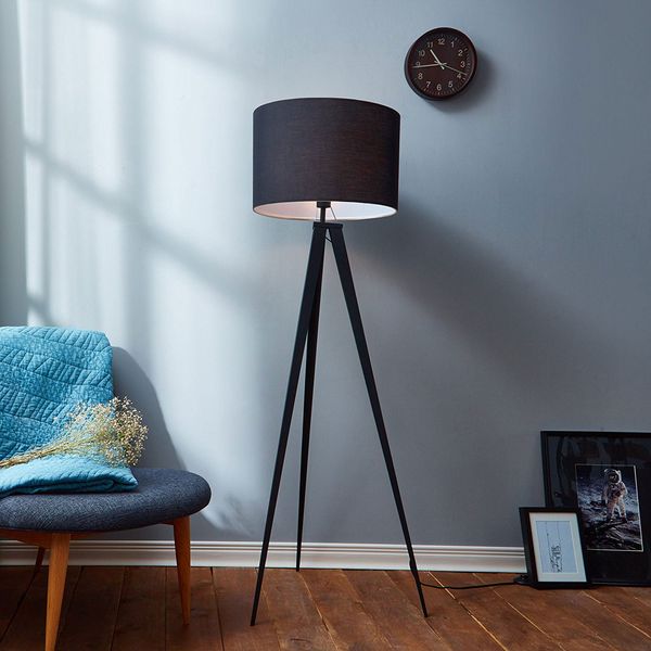 Versanora Romanza Tripod Floor Lamp