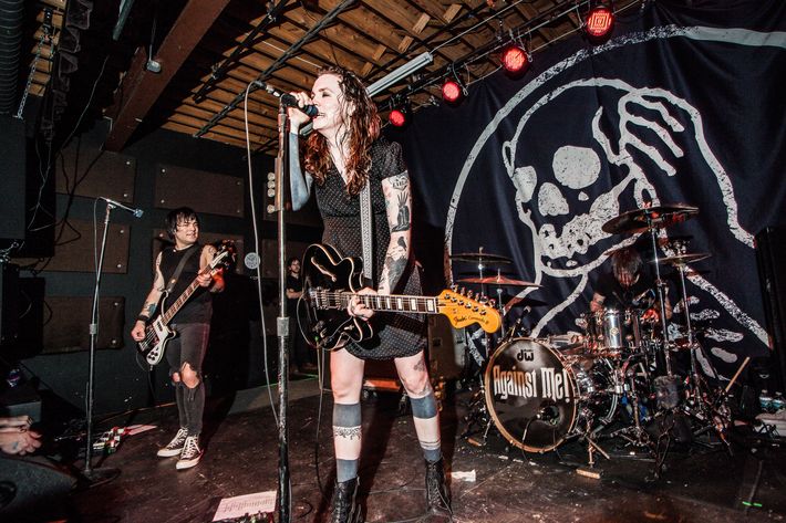 Interview: Laura Jane Grace (Against Me!) - The Feedback Society