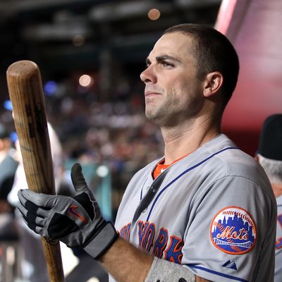 PHOENIX, AZ - AUGUST 13: David Wright #5 of the New York Mets warms up in the dugout during the Major League Baseball game against the Arizona Diamondbacks at Chase Field on August 13, 2011 in Phoenix, Arizona. (Photo by Christian Petersen/Getty Images)