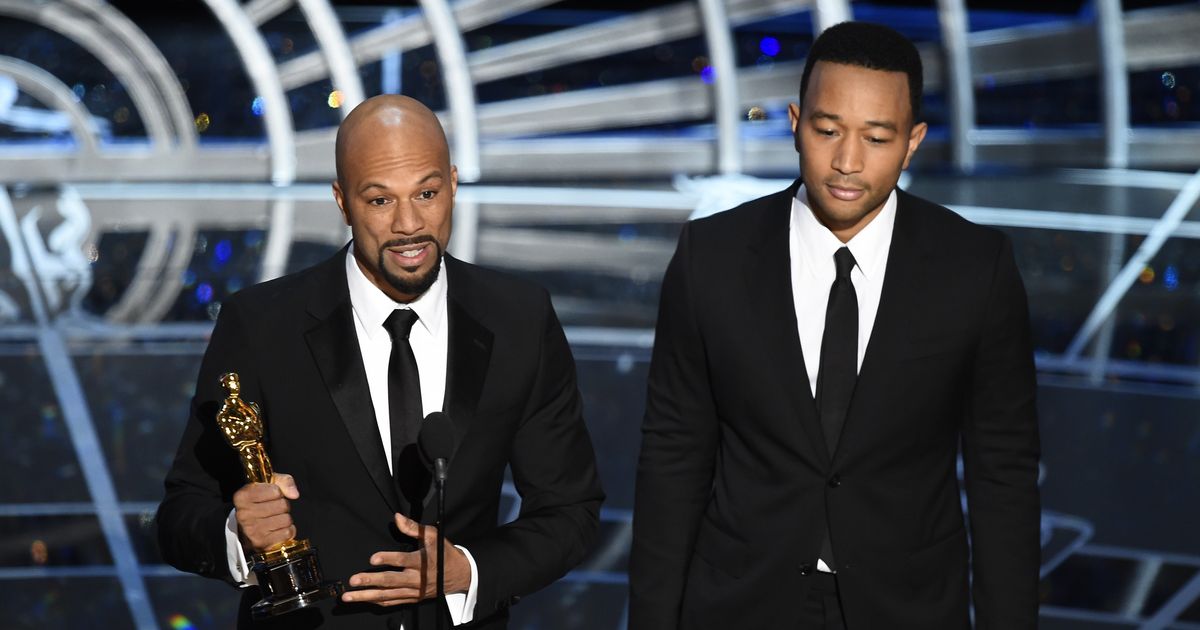 Common And John Legend Give A Powerful Speech And Performance Move Audience To Tears