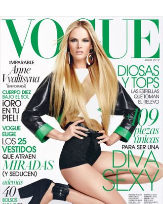 Anne Vyalitsyna's new <em>Vogue</em> Mexico cover.