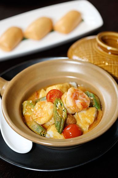 with prawn, Chilean seabass, and squid, with sweet buns