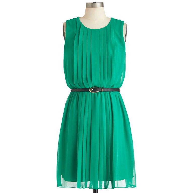 Gorgeous Green: 22 Ways to Wear Color in Winter