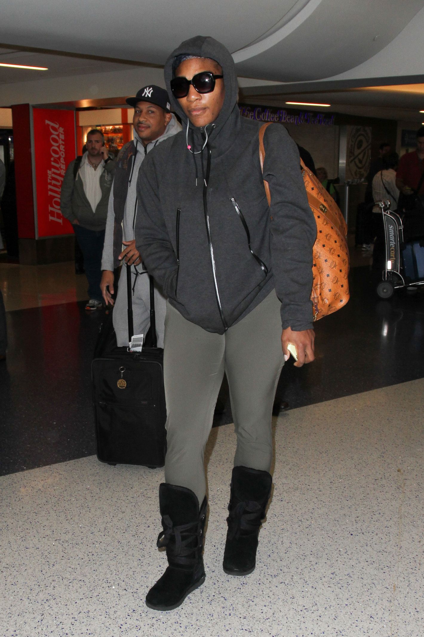 50 Celebrities and the Bags They Carried to Fly out of LAX This