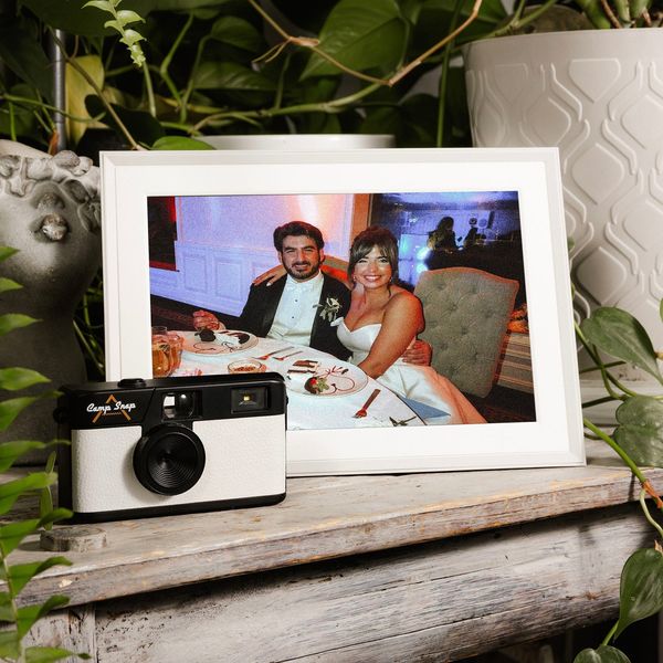 Camp Snap Camera x Aura Frame Bundle