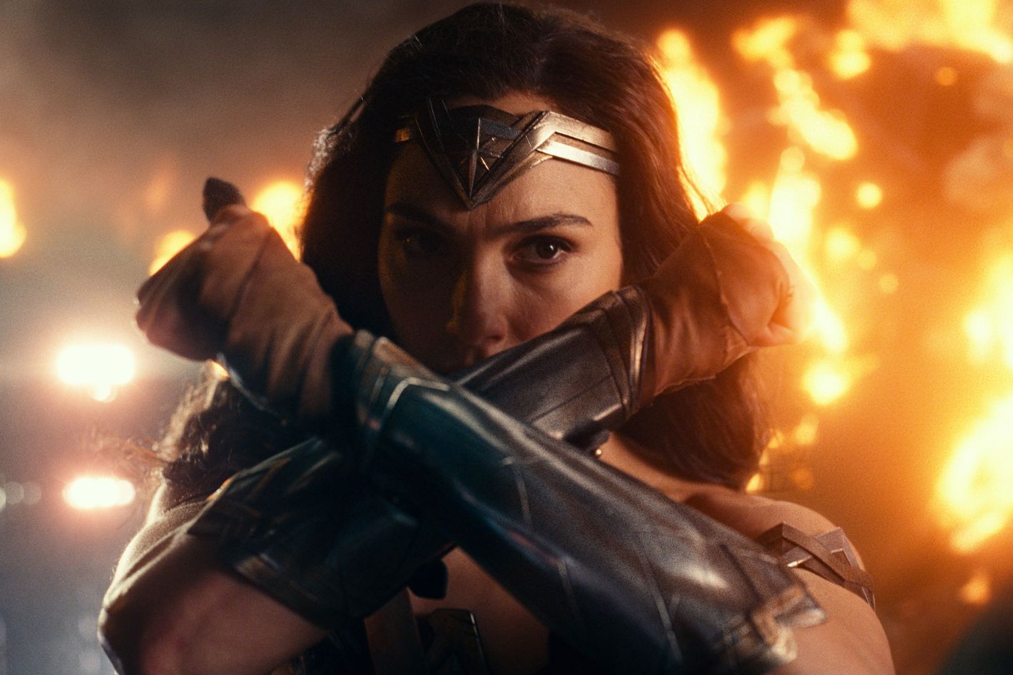 Wonder Woman: Is 'Justice League' Bad for Her Brand?