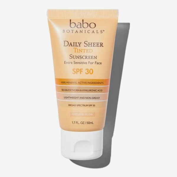 Babo Botanicals Daily Sheer Tinted Mineral Sunscreen SPF 30 Fragrance Free for Sensitive Skin