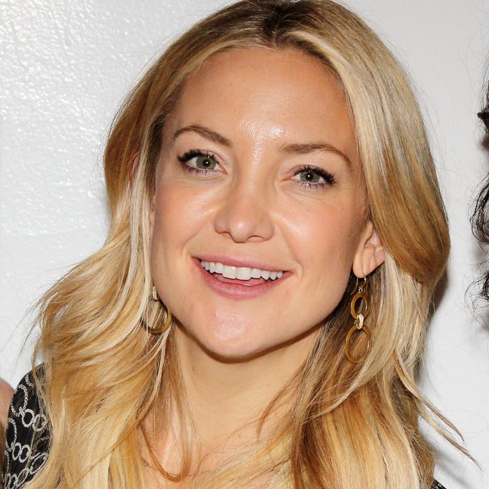 Kate Hudson Supports the Butt-Implanted People of the World