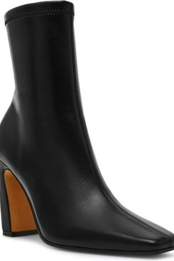 Steve Madden Vinka Bootie