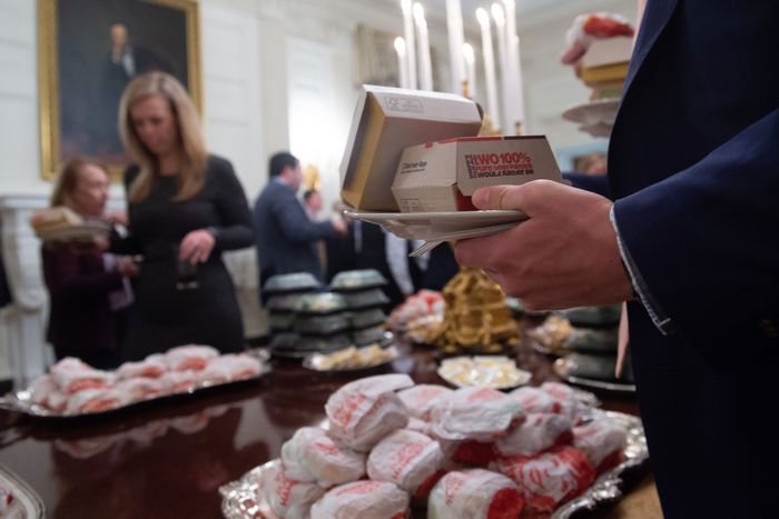 Trump Lies About Size of White House Fast Food Feast
