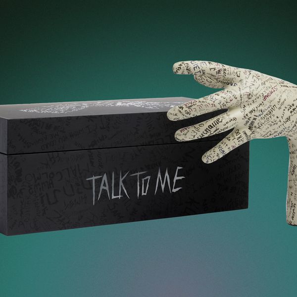 Talk to Me Party Hand
