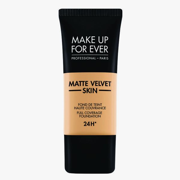 Make Up For Ever Mat Velvet + Matifying Foundation