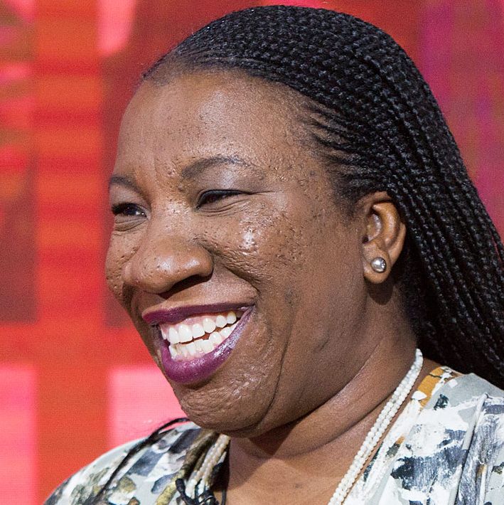 Me too speed. Tarana Burke. Таран Берк. Тарана Берк в молодости. Тарана бёрк в молодости.