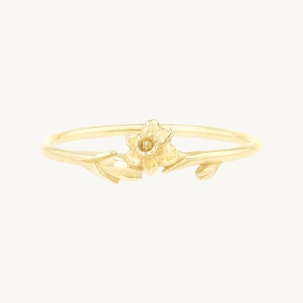 Catbird Flowers in a Vase Gold Ring