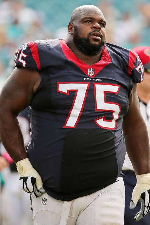 Vince Wilfork shows off incredible 'reverse' body transformation from 325lb  NFL lineman to losing 80lbs in retirement