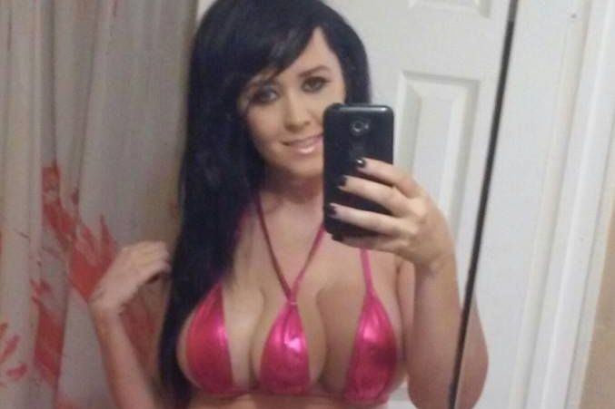 Teddy Kaegele's Blog: Woman gets third boobs implant to scare men  away!!!!!!!!