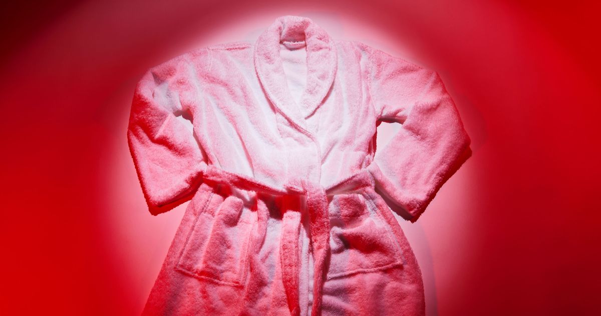 20 Best Bathrobes for Women 2024 | The Strategist