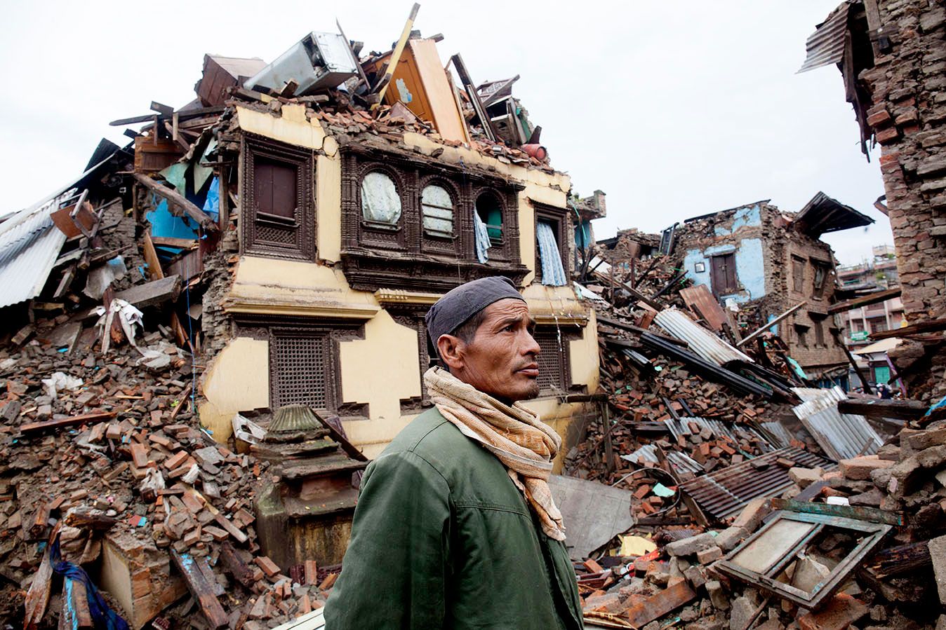 Rebuilding Nepal: Post-earthquake 写真集 BN-