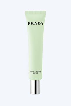 Prada Refine Blurring Extending Makeup Primer