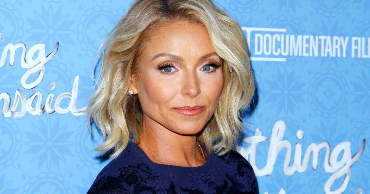 凱莉·裡帕 (Kelly Ripa) 回歸居住！週二，標誌著 2016 年最大的早晨脫口秀災難的結束