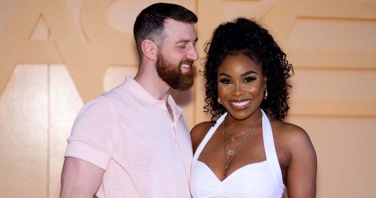 Love Is Blind's First Couple, Lauren and Cameron, Are Officially Parents