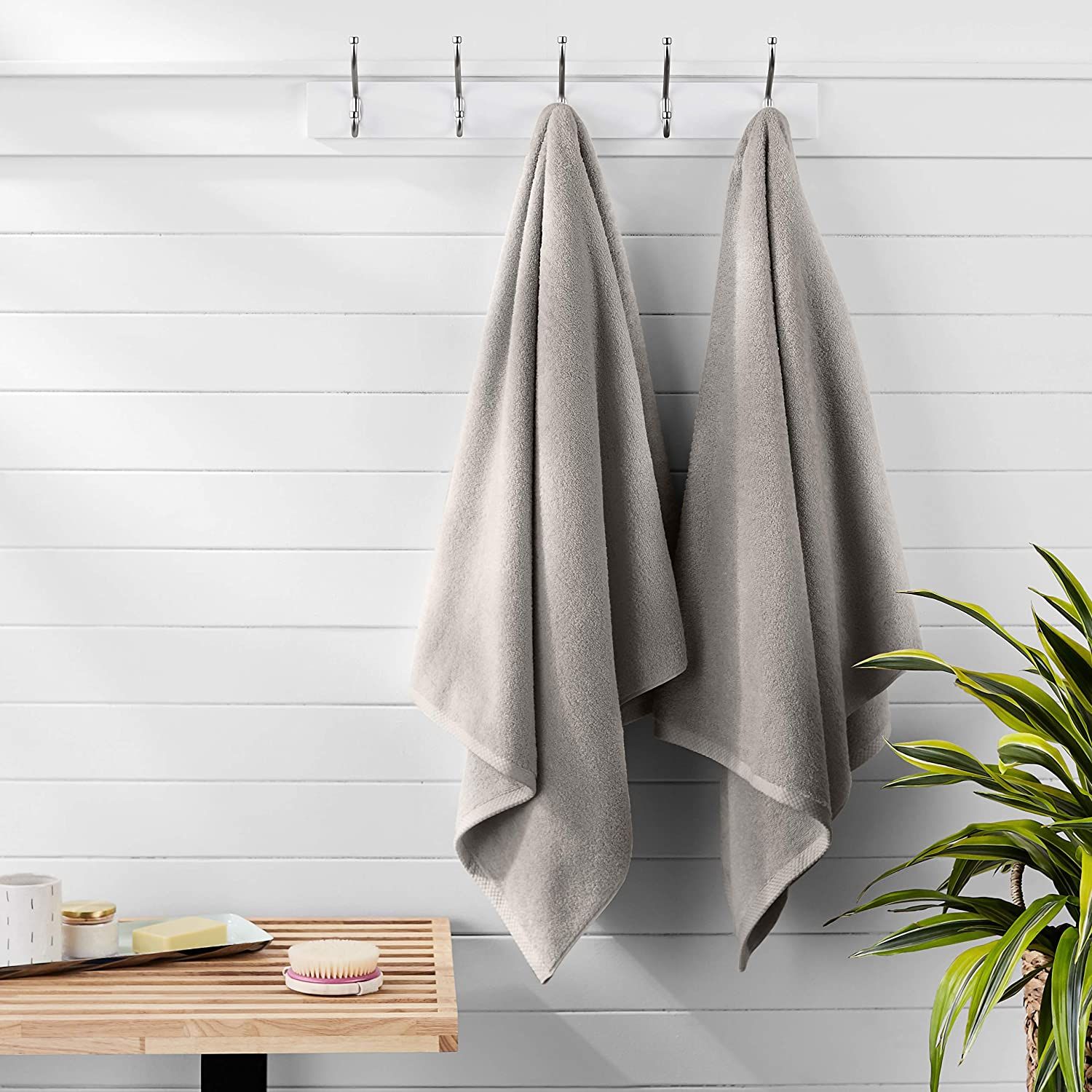 towels for grey bathroom